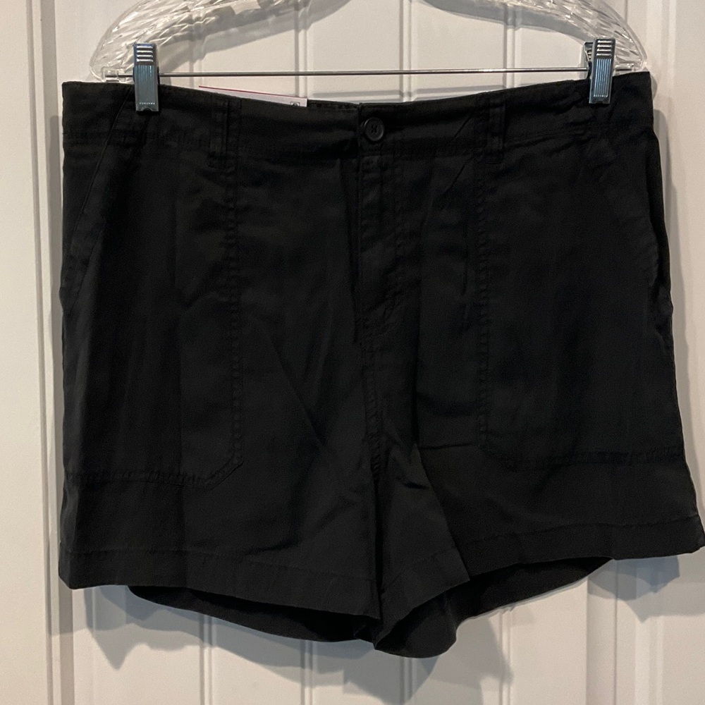 Chic Black High Waist Women's Shorts